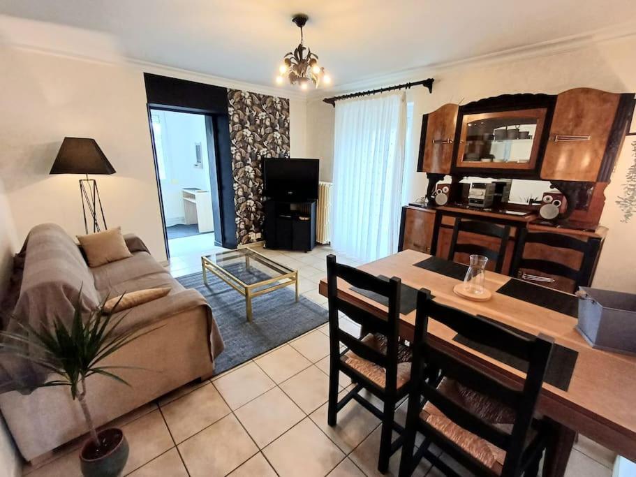 Maison De Village Avec Jardin Torpes  Екстер'єр фото